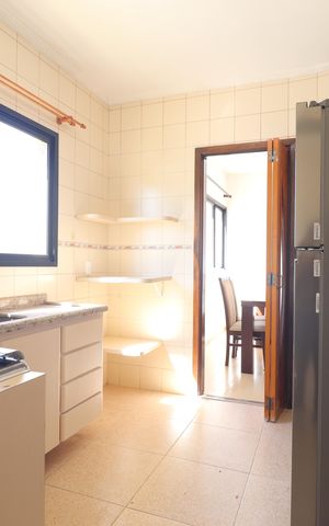 Apartamento para alugar com 100m², 3 quartos e 2 vagasCozinha