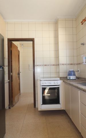 Apartamento para alugar com 100m², 3 quartos e 2 vagasCozinha