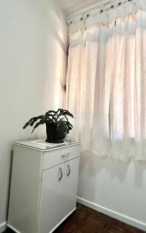 Casa à venda com 196m², 4 quartos e 4 vagas Casa à venda com 196m², 4 quartos e 4 vagasQuarto de Serviço