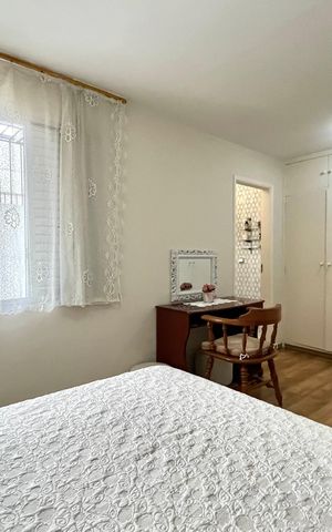 Casa à venda com 196m², 4 quartos e 4 vagas Casa à venda com 196m², 4 quartos e 4 vagasSuite