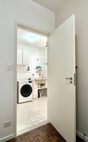 Casa à venda com 196m², 4 quartos e 4 vagas Casa à venda com 196m², 4 quartos e 4 vagasQuarto de Serviço