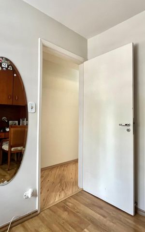 Casa à venda com 196m², 4 quartos e 4 vagas Casa à venda com 196m², 4 quartos e 4 vagasQuarto 2