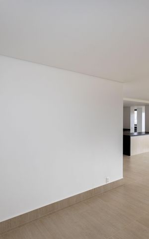 Apartamento à venda com 240m², 4 quartos e 4 vagas Apartamento à venda com 240m², 4 quartos e 4 vagasSala 2
