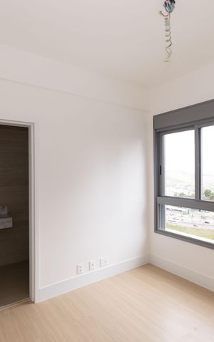 Apartamento à venda com 240m², 4 quartos e 4 vagas Apartamento à venda com 240m², 4 quartos e 4 vagasSuíte 3