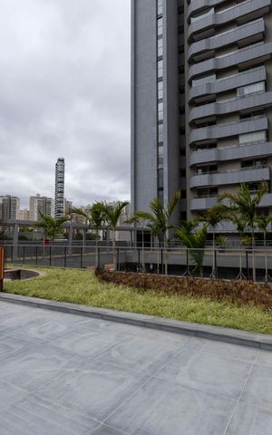 Apartamento à venda com 240m², 4 quartos e 4 vagas Apartamento à venda com 240m², 4 quartos e 4 vagasÁrea comum