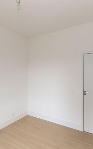 Apartamento à venda com 240m², 4 quartos e 4 vagas Apartamento à venda com 240m², 4 quartos e 4 vagasSuíte 3