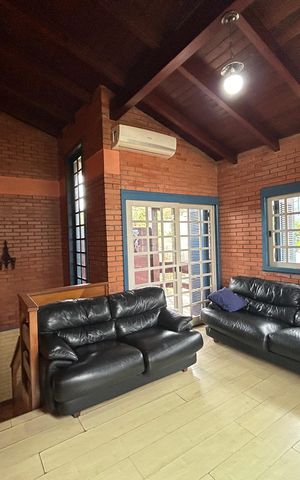 Casa para alugar com 290m², 4 quartos e 1 vaga Casa para alugar com 290m², 4 quartos e 1 vagaSala