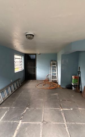 Casa para alugar com 290m², 4 quartos e 1 vaga Casa para alugar com 290m², 4 quartos e 1 vagaGaragem