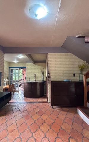 Casa para alugar com 290m², 4 quartos e 1 vaga Casa para alugar com 290m², 4 quartos e 1 vagaSala
