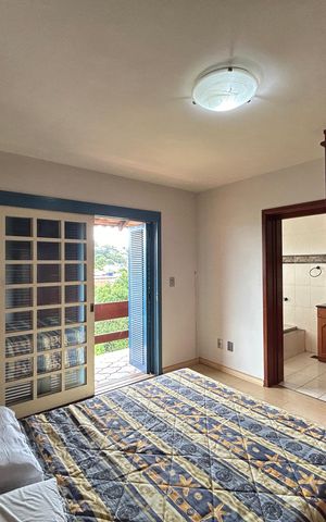 Casa para alugar com 290m², 4 quartos e 1 vaga Casa para alugar com 290m², 4 quartos e 1 vagaSuíte