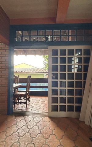 Casa para alugar com 290m², 4 quartos e 1 vaga Casa para alugar com 290m², 4 quartos e 1 vagaÁrea de Serviço