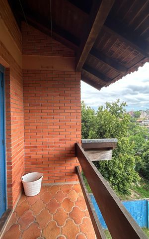 Casa para alugar com 290m², 4 quartos e 1 vaga Casa para alugar com 290m², 4 quartos e 1 vagaSacada - Suíte