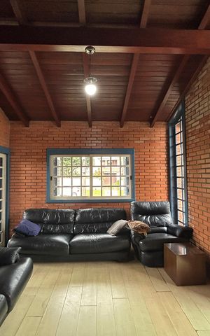Casa para alugar com 290m², 4 quartos e 1 vaga Casa para alugar com 290m², 4 quartos e 1 vagaSala