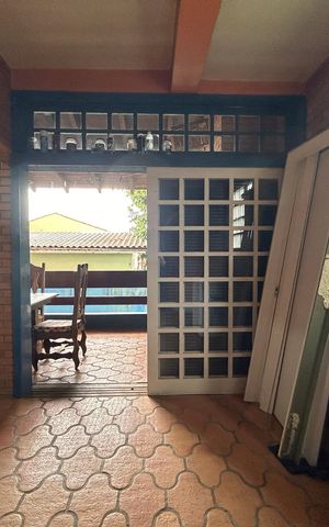 Casa para alugar com 290m², 4 quartos e 1 vaga Casa para alugar com 290m², 4 quartos e 1 vagaÁrea de Serviço
