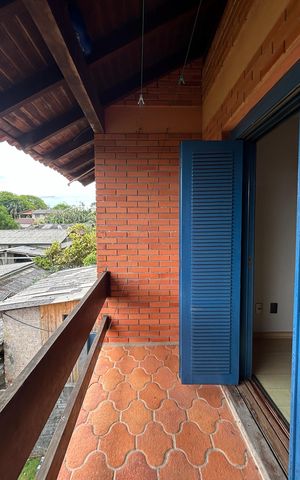 Casa para alugar com 290m², 4 quartos e 1 vaga Casa para alugar com 290m², 4 quartos e 1 vagaSacada - Suíte