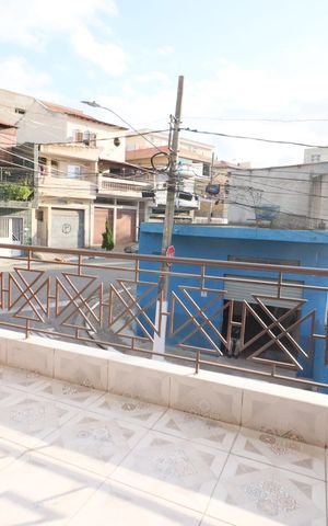 Casa à venda com 150m², 3 quartos e 2 vagasVaranda