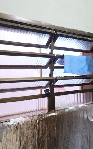 Casa à venda com 150m², 3 quartos e 2 vagasBanheiro 3