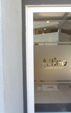 Apartamento à venda com 48m², 2 quartos e 1 vagaFachada do bloco