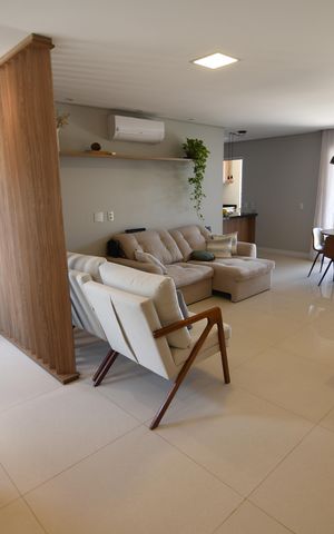 Casa de condomínio à venda com 167m², 3 quartos e 2 vagasSala