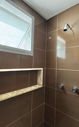 Apartamento para alugar com 182m², 3 quartos e 2 vagasSuíte 1 - Banheiro