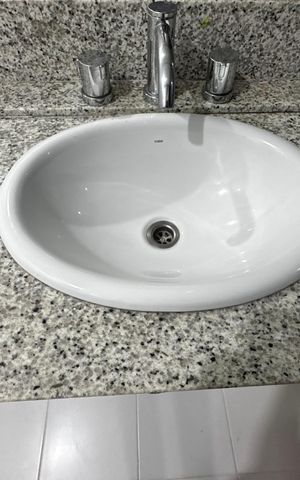 Apartamento para alugar com 182m², 3 quartos e 2 vagasSuíte 3 - Banheiro