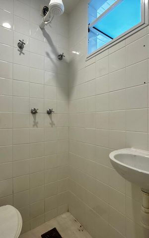 Apartamento para alugar com 182m², 3 quartos e 2 vagasCozinha e Área de Serviço - Banheiro