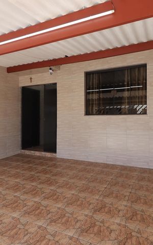 Casa à venda com 119m², 2 quartos e 2 vagasGaragem