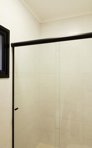 Casa à venda com 144m², 3 quartos e 2 vagas Casa à venda com 144m², 3 quartos e 2 vagasBanheiro da Suíte 2