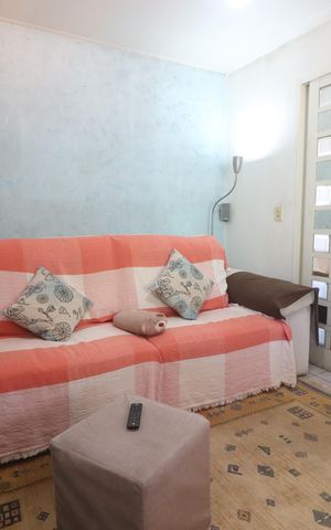 Casa à venda com 160m², 3 quartos e 2 vagasSala
