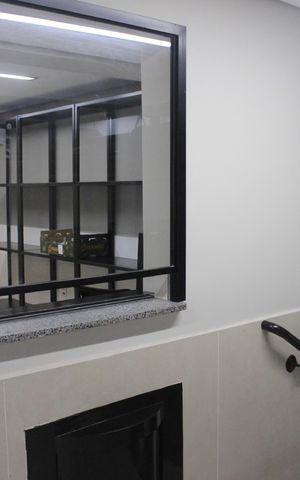 Apartamento à venda com 77m², 2 quartos e 1 vagaÁrea comum
