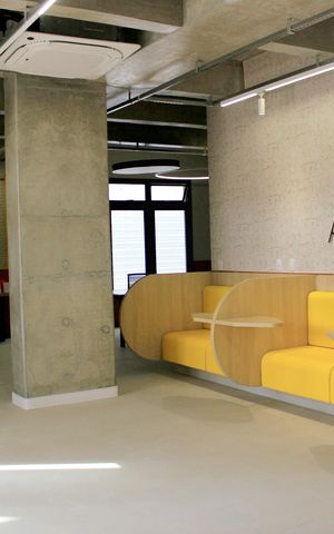 Apartamento à venda com 77m², 2 quartos e 1 vagaÁrea comum