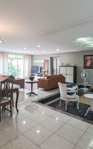 Casa à venda com 500m², 4 quartos e 6 vagas