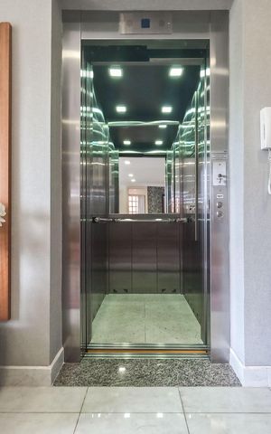 Casa à venda com 500m², 4 quartos e 6 vagas