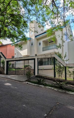 Casa à venda com 500m², 4 quartos e 6 vagas