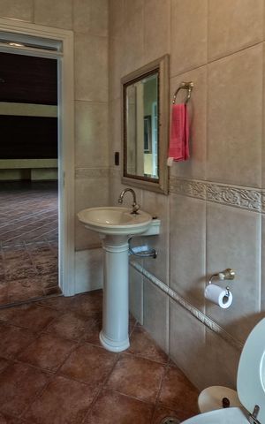 Casa à venda com 500m², 4 quartos e 6 vagas