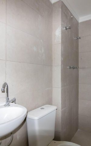 Apartamento à venda com 59m², 3 quartos e 1 vaga Apartamento à venda com 59m², 3 quartos e 1 vagaBanheiro