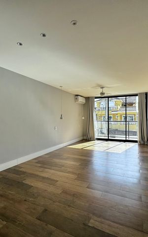 Casa de condomínio à venda com 300m², 3 quartos e 2 vagas Casa de condomínio à venda com 300m², 3 quartos e 2 vagasSuíte 1