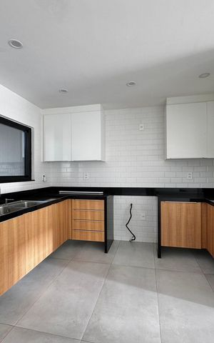 Casa de condomínio à venda com 300m², 3 quartos e 2 vagas Casa de condomínio à venda com 300m², 3 quartos e 2 vagasCozinha