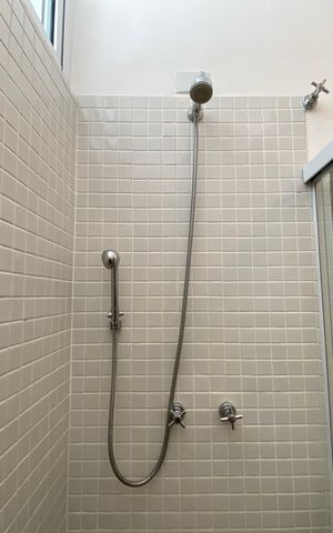 Apartamento para alugar com 70m², 2 quartos e sem vaga Apartamento para alugar com 70m², 2 quartos e sem vagaBanheiro da Suíte