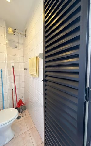Apartamento à venda com 130m², 3 quartos e 2 vagas Apartamento à venda com 130m², 3 quartos e 2 vagasBanheiro de serviço