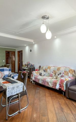 Apartamento à venda com 130m², 3 quartos e 2 vagas Apartamento à venda com 130m², 3 quartos e 2 vagasSala