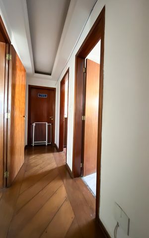 Apartamento à venda com 130m², 3 quartos e 2 vagas Apartamento à venda com 130m², 3 quartos e 2 vagasCorredor