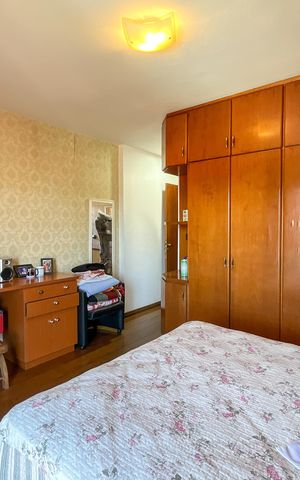 Apartamento à venda com 130m², 3 quartos e 2 vagas Apartamento à venda com 130m², 3 quartos e 2 vagasSuíte