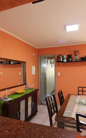 Casa à venda com 139m², 2 quartos e 2 vagasCopa e Cozinha
