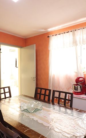 Casa à venda com 139m², 2 quartos e 2 vagasCopa e Cozinha