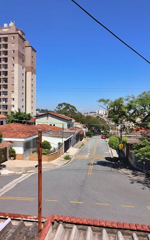 Casa à venda com 139m², 2 quartos e 2 vagasQuarto 1 Vista