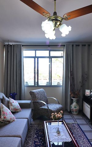 Casa à venda com 139m², 2 quartos e 2 vagasSala