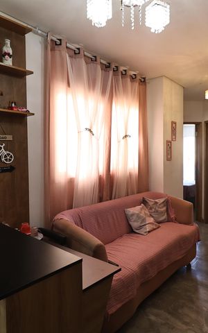 Apartamento à venda com 100m², 2 quartos e 1 vaga Apartamento à venda com 100m², 2 quartos e 1 vagaSala
