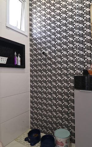 Apartamento à venda com 100m², 2 quartos e 1 vaga Apartamento à venda com 100m², 2 quartos e 1 vagaBanheiro da Suíte