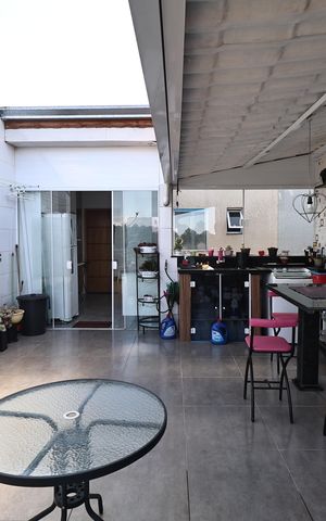 Apartamento à venda com 100m², 2 quartos e 1 vaga Apartamento à venda com 100m², 2 quartos e 1 vagaCobertura